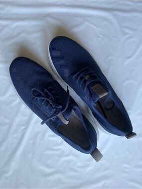 Clarks Men's Navy Knit Athletic Sneakers